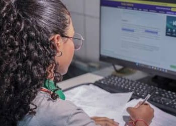 Programa Computadores para Inclusão doa mais de 200 máquinas para o Amazonas em 2025