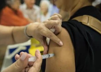 SP intensifica vacinação contra sarampo e febre amarela na capital