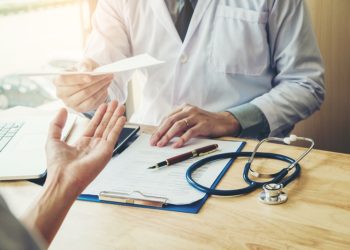 Portal Busca de Tratamento conecta famílias a informações sobre clínicas de recuperação