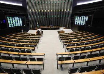 Congresso antecipa Carnaval e terá semana de pouca movimentação