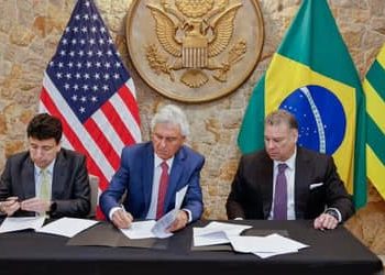 Goiás assina acordo com os EUA para colaboração sobre minerais críticos