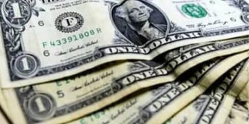Dólar encerra último pregão em alta de 0,09%, aos R$ 4,89