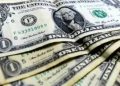 Em alta, dólar encerra última sessão cotado a R$ 5,00