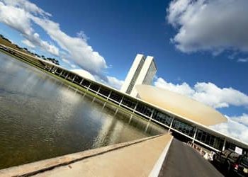 Home-office: deputados são liberados de presença nas sessões desta semana