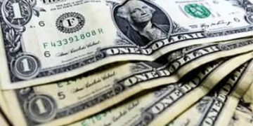 Dólar fecha último pregão em leve queda, cotado a R$ 5,17