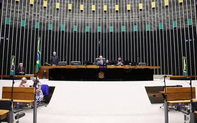 Em meio à análise da redução de jornada, Congresso terá semana esvaziada por feriado Em meio à análise da redução de jornada, Congresso terá semana esvaziada por feriado