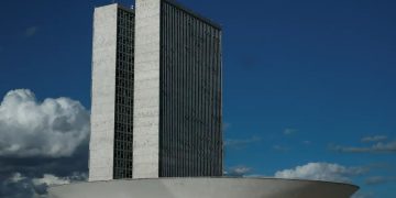 Motta anuncia proposta para elevar teto do MEI e setor produtivo cobra urgência na aprovação