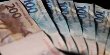 Relatório da IFI traça cenário fiscal desafiador para o próximo presidente