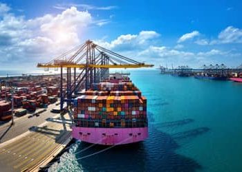 Tarifa adicional de 37,5% pode atingir um terço das exportações brasileiras para os EUA, aponta CNI