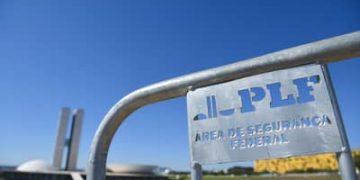 Congresso inicia recesso com anúncio de acordo para compensar desaceleração durante eleição Congresso inicia recesso com anúncio de acordo para compensar desaceleração durante eleição