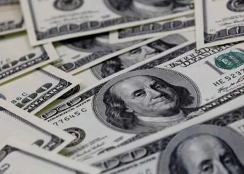 Dólar fecha o último pregão cotado a R$ 5,07