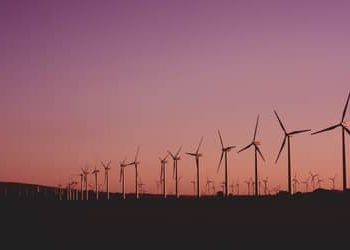 Governo antecipa geração de energia para reduzir riscos de impactos do El Niño