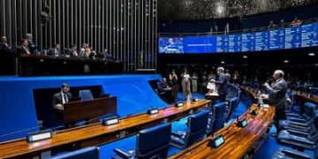 Senado aprova crédito de R$ 15 bilhões para exportadores e agroindústria Senado aprova crédito de R$ 15 bilhões para exportadores e agroindústria