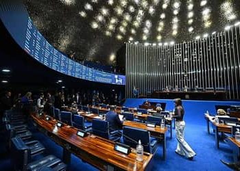 Senado fixa limite de 5% para retenção de repasses do FPE e FPM