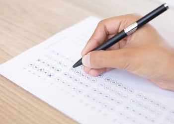 Concursos públicos oferecem oportunidades mesmo durante o calendário eleitoral