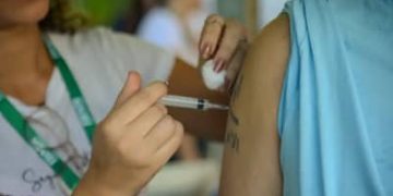 InfoGripe: casos de SRAG registram tendência de queda ou estabilização na maior parte do país InfoGripe: casos de SRAG registram tendência de queda ou estabilização na maior parte do país