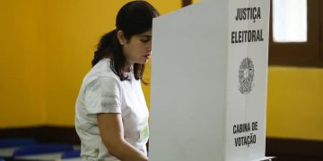 Justiça Eleitoral prevê orçamento de R$ 13,9 bilhões para 2027; proposta segue para PLOA