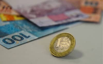 Mesmo com queda da Selic, juros seguem freando investimentos, diz CNI Mesmo com queda da Selic, juros seguem freando investimentos, diz CNI