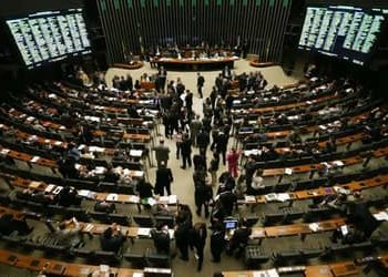 Peso do voto: estados têm representação desigual na Câmara e no Senado