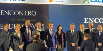 UNECS apresenta propostas do comércio e serviços a presidenciáveis em Brasília UNECS apresenta propostas do comércio e serviços a presidenciáveis em Brasília