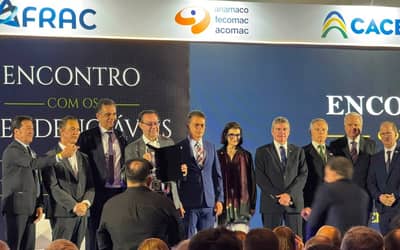 UNECS apresenta propostas do comércio e serviços a presidenciáveis em Brasília UNECS apresenta propostas do comércio e serviços a presidenciáveis em Brasília