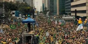 7 de Setembro: Direita protesta contra Lula e Alexandre de Moraes; esquerda faz atos sociais 7 de Setembro: Direita protesta contra Lula e Alexandre de Moraes; esquerda faz atos sociais