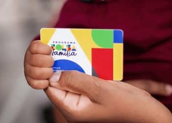 Bolsa Família: oposição reage a aumento de 15% e presidenciável pede suspensão ao TSE