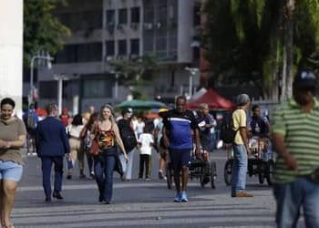 Cidades pequenas têm maior participação partidário-eleitoral no Brasil