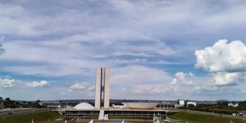 Eleições 2026: confira as atribuições de senadores e deputados Eleições 2026: confira as atribuições de senadores e deputados