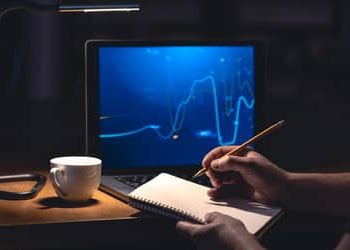Incerteza econômica sobe 2,3 pontos em agosto, aponta FGV