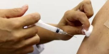 Anvisa aprova nova vacina contra 21 sorotipos de bactéria causadora de pneumonia e meningite Anvisa aprova nova vacina contra 21 sorotipos de bactéria causadora de pneumonia e meningite