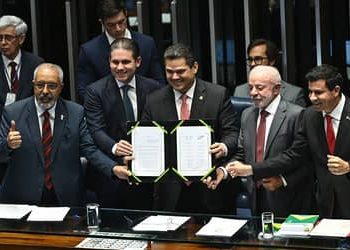 Congresso promulga fim da escala 6×1; CACB alerta para impacto nas empresas