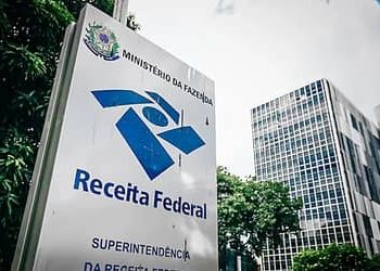 Empresas do Simples Nacional têm até sexta-feira (30) para optar pelo regime regular de IBS e CBS
