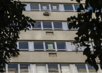 Habitação: custos pressionam orçamento de famílias e elevam risco de inadimplência; especialista aponta sinais de alerta