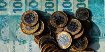 IFI projeta que cumprimento da meta fiscal de 2027 pode exigir corte de R$ 35,7 bilhões