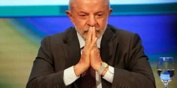Lula perde 3,4 milhões de votos, com queda maior no interior e em locais de menor escolaridade Lula perde 3,4 milhões de votos, com queda maior no interior e em locais de menor escolaridade