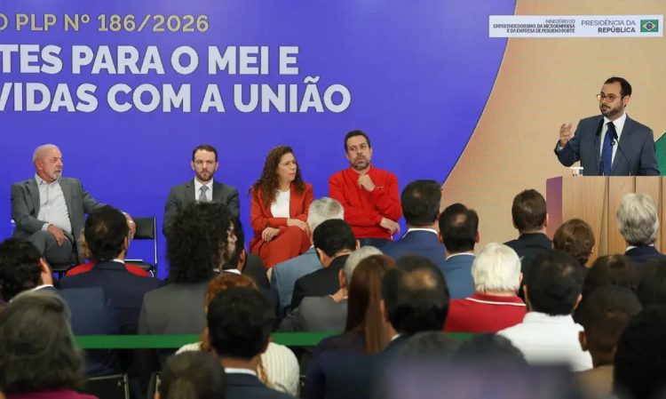 Lula sanciona lei que eleva teto do MEI e perdoa dívidas federais Lula sanciona lei que eleva teto do MEI e perdoa dívidas federais