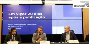 Novo SAC: consumidor terá direito a falar com uma pessoa das 8h às 20h, todos os dias Novo SAC: consumidor terá direito a falar com uma pessoa das 8h às 20h, todos os dias
