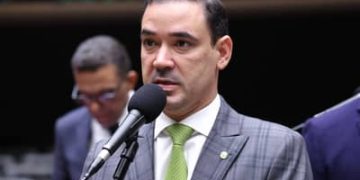 Tocantins elege Vicentinho Júnior (PSDB) como governador Tocantins elege Vicentinho Júnior (PSDB) como governador
